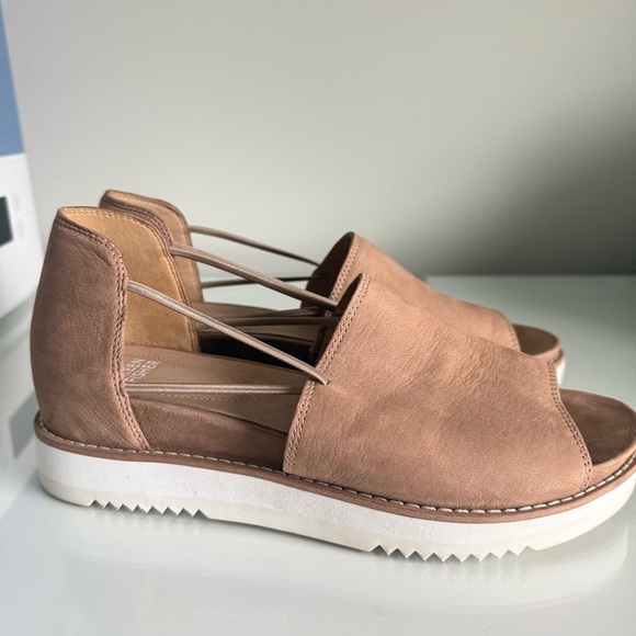 Eileen Fisher Ken Tumbled Nubuck Leather Sandal Elastic Platform Size 8 - Picture 3 of 11